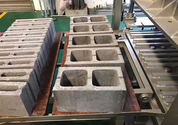 Mașini de fabricat cărămidă de vânzare în Zimbabwe -ZCJK