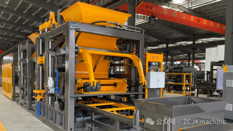 Mașini pentru producția de blocuri servomotor: reduceți costurile cu energie electrică cu 30–50% cu tehnologie eficientă din punct de vedere energetic